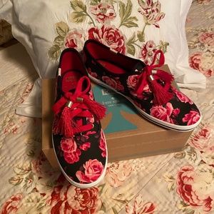 NWOT, NIB. Kate Spade for Keds. Red/black floral with tasseled laces. Size 6.5.